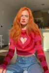 Contrast-Color-Heart-Pattern-Cut-out-Sweater-2