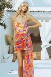 Printed-Ruched-Streamer-Strapless-Dress-2